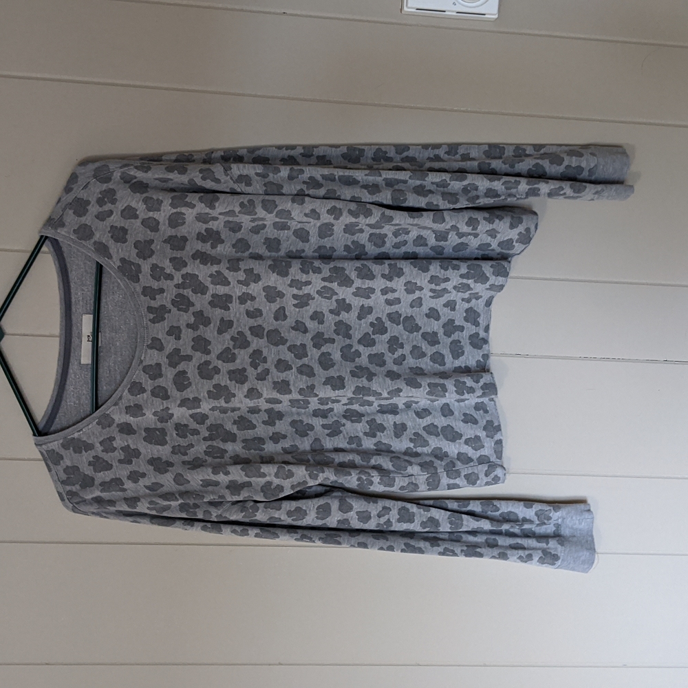 Gray Cheetah/Leopard Print Long Sleeve